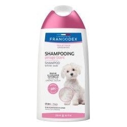 Shampooing pelage blanc...